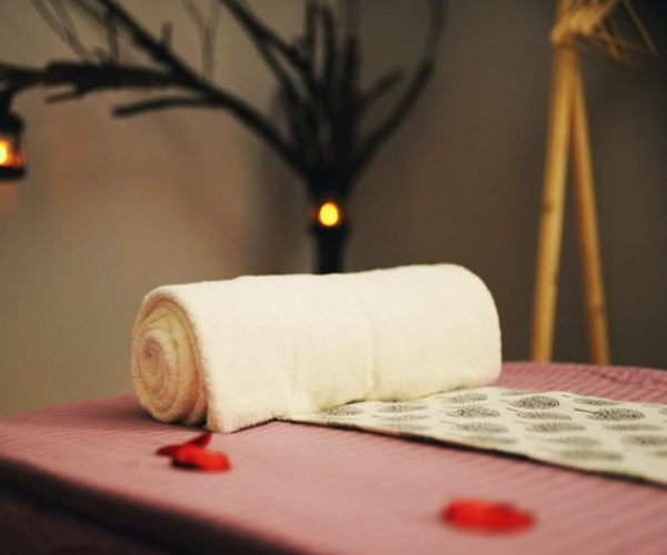 当AI遇见桑拿：2026年智能养生如何破解"无效养生"困局？